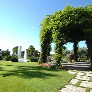 Hotel Royal Garden, Assago