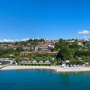 Riva Del Sole Hotel