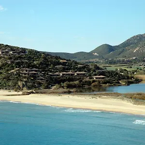 Sul Mare Residenze Di Bes Chia